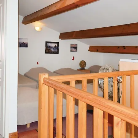 度假居 Two-bedroom Holiday In *