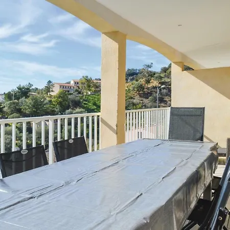 度假居 Two-bedroom Holiday In 提乌克西亚