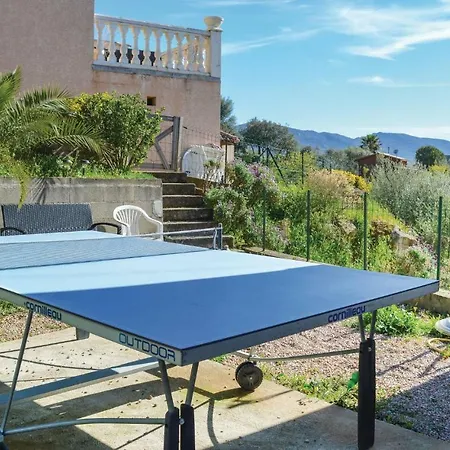 Two-bedroom Holiday In *